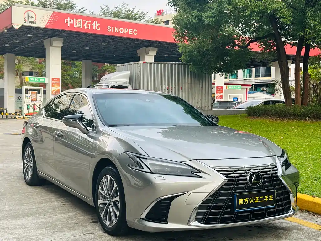 Lexus ES — миниатюра 3
