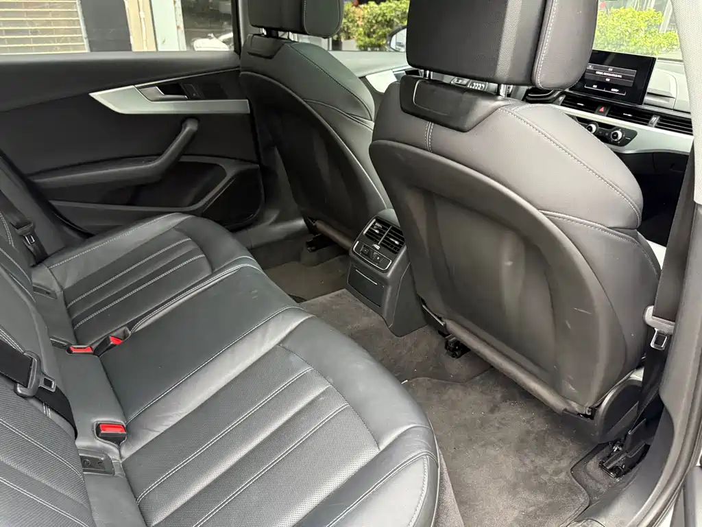 Audi A4L — миниатюра 14