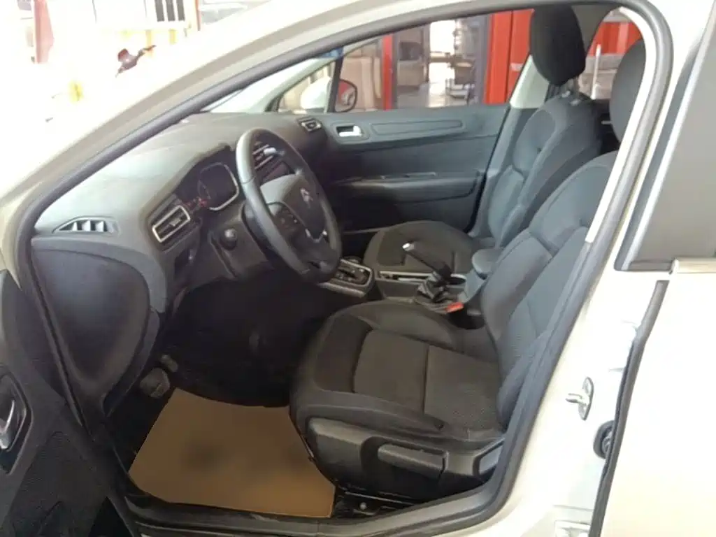 Citroen C4 — миниатюра 15