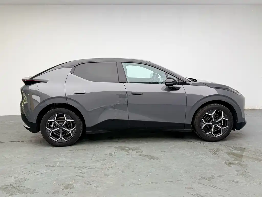 Lynk & Co Z20 — миниатюра 9