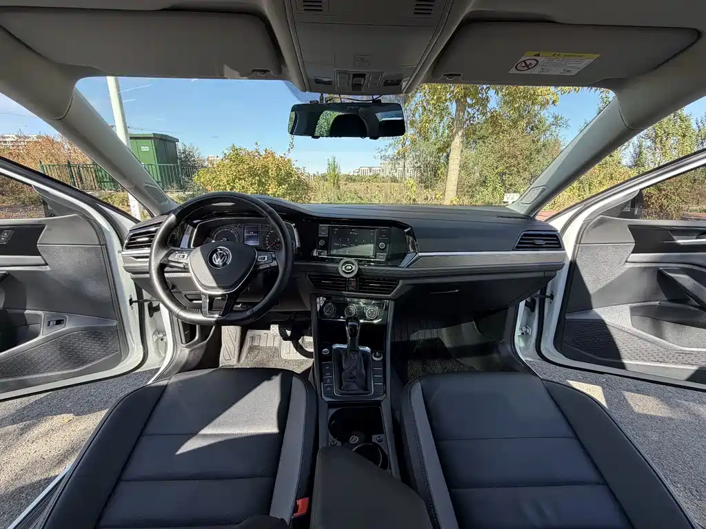 Volkswagen Sagitar — миниатюра 21