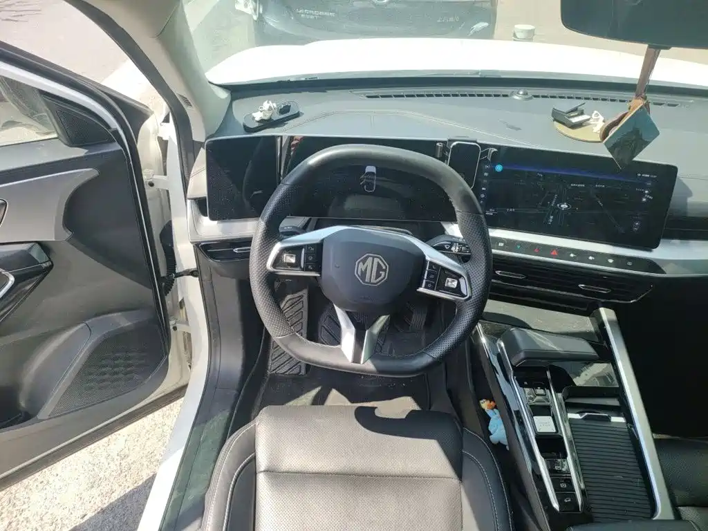MG MG ONE — миниатюра 11