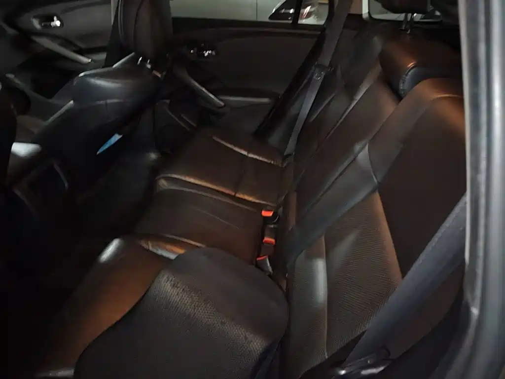 Acura RDX (Import) — миниатюра 17