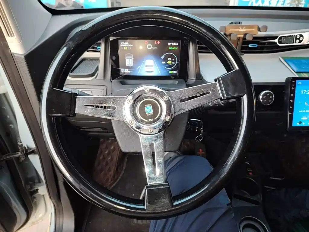 Wuling MINIEV — миниатюра 11