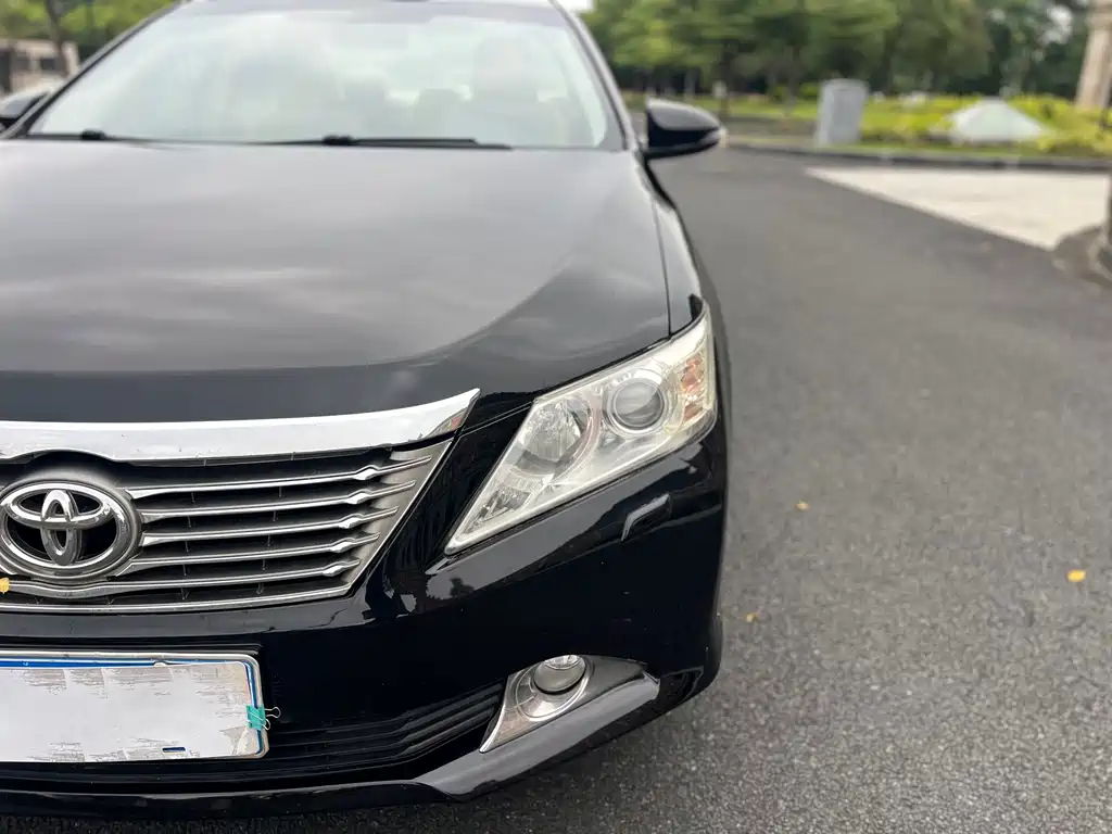 Toyota Camry — миниатюра 7