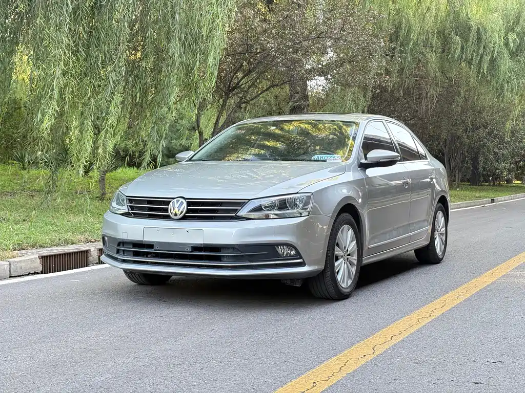 Volkswagen Sagitar
