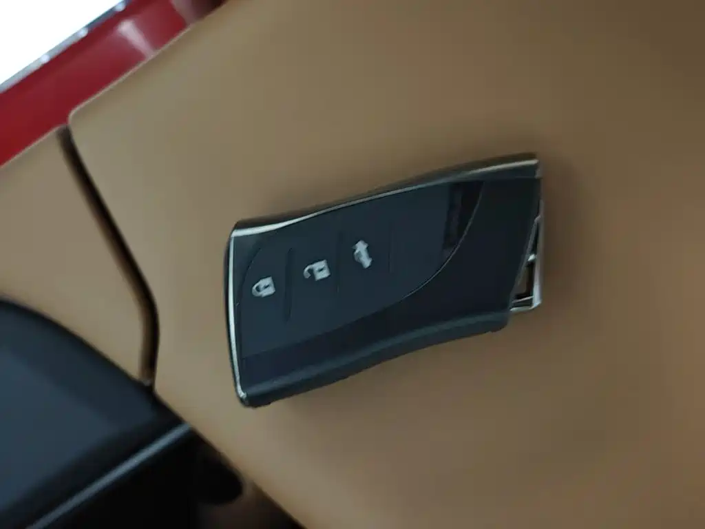 Lexus ES — миниатюра 9