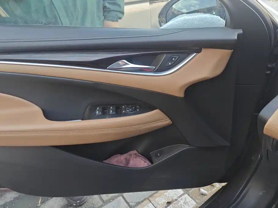 Buick LaCrosse — миниатюра 7