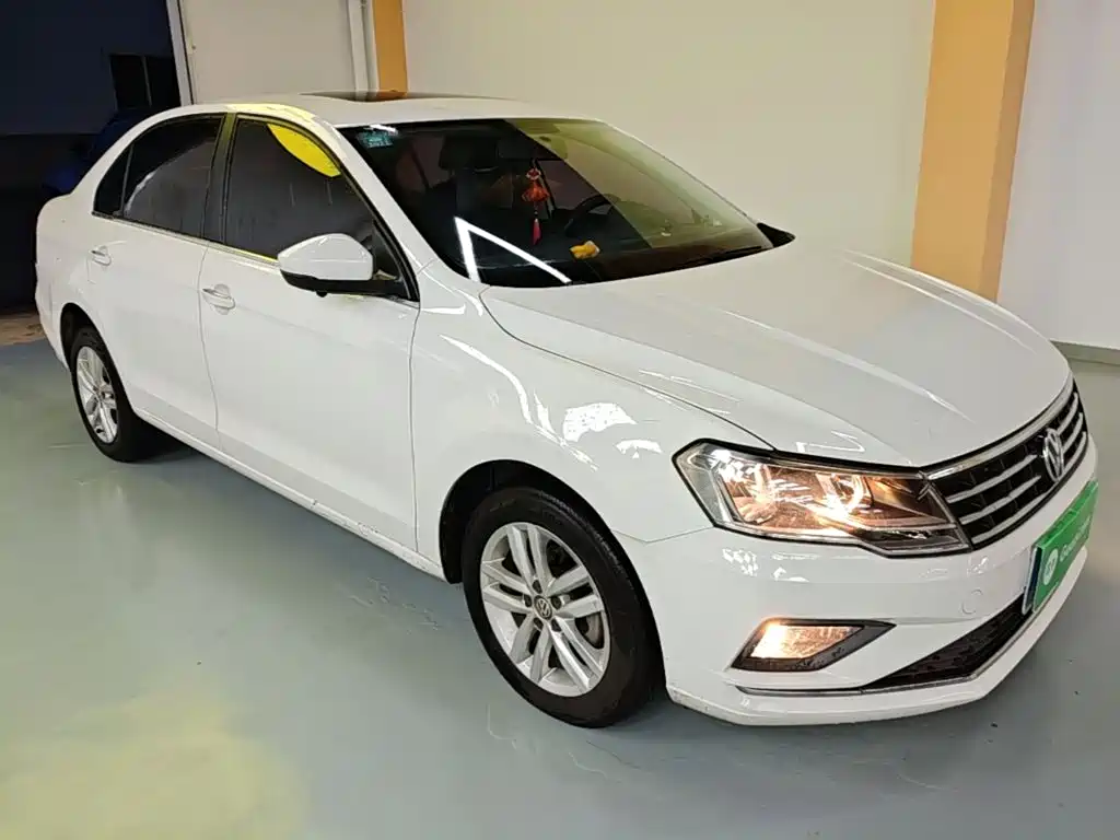 Volkswagen Jetta — миниатюра 4
