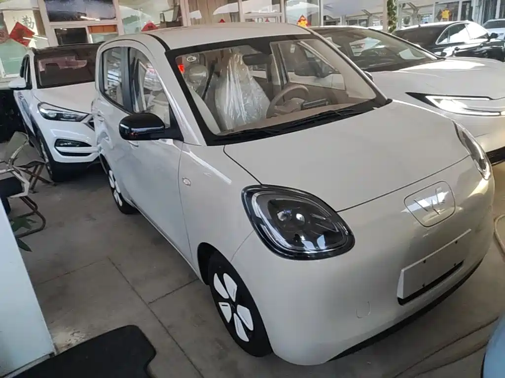 Wuling MINIEV — миниатюра 4