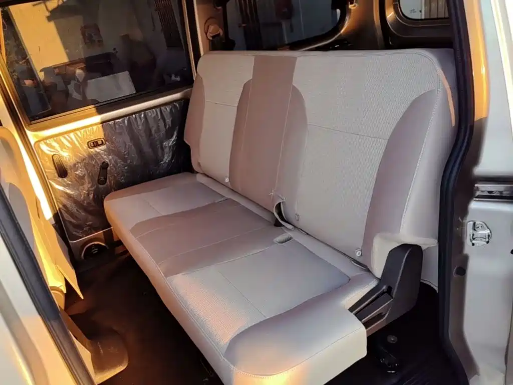 Wuling Hongguang V — миниатюра 17