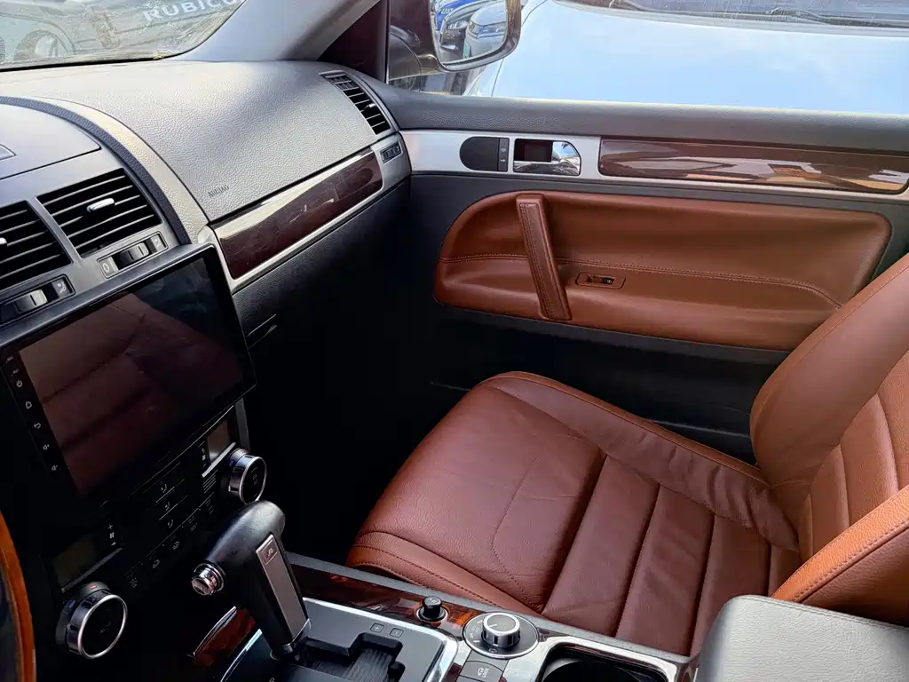 Volkswagen Touareg — миниатюра 11