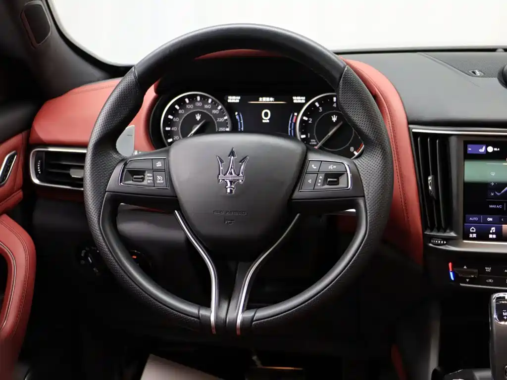 Maserati Levante — миниатюра 12