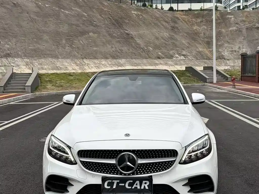 Mercedes-Benz C-Class — миниатюра 2