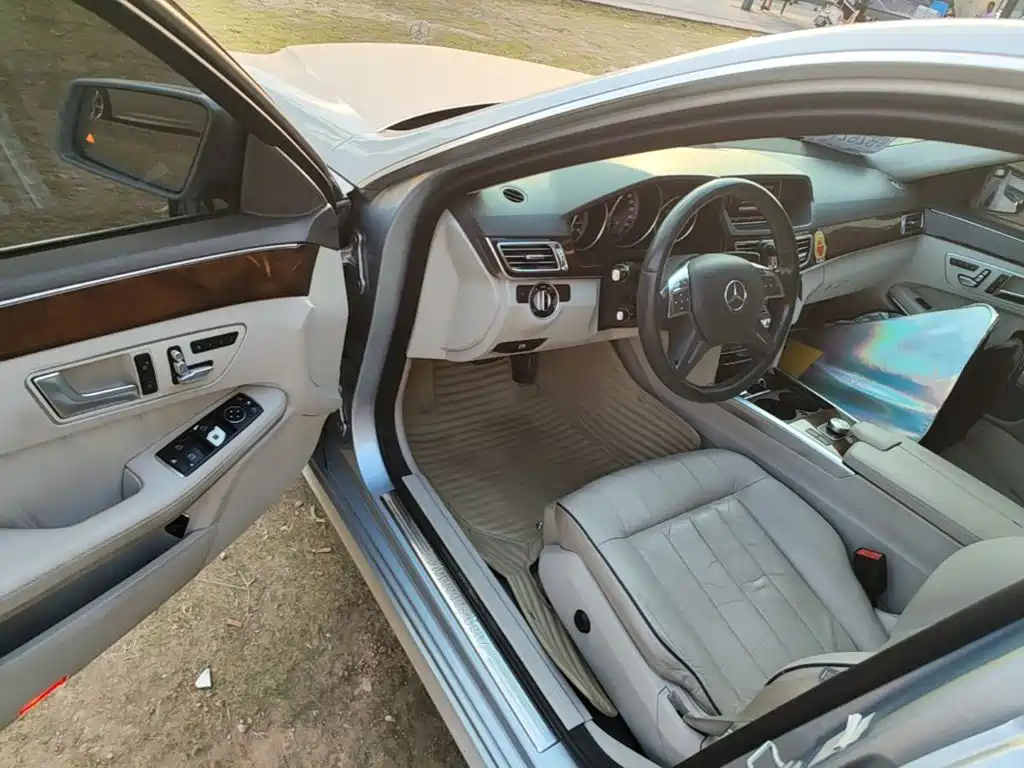 Mercedes-Benz E-Class — миниатюра 16