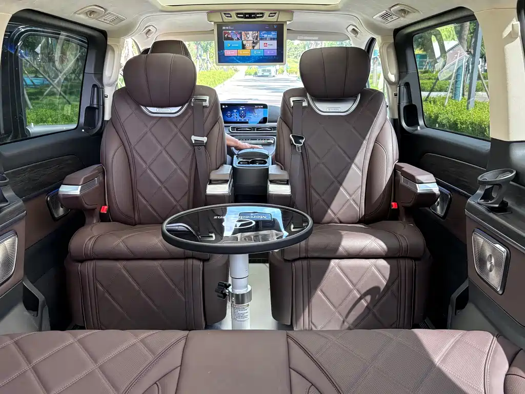 Mercedes-Benz V-Class — миниатюра 8