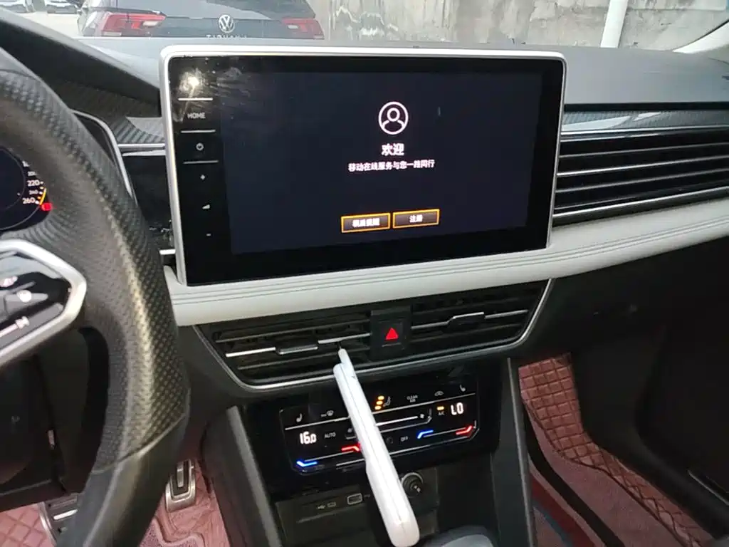 Volkswagen Tiguan L — миниатюра 13