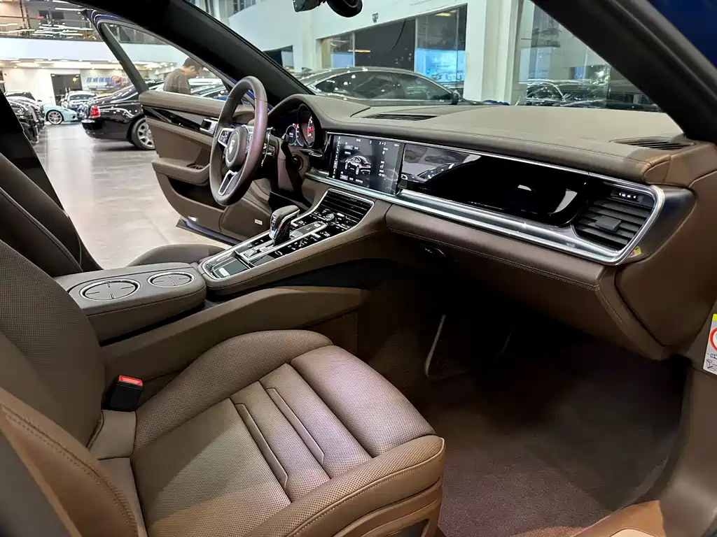 Porsche Panamera — миниатюра 9