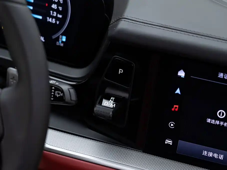Porsche Cayenne — миниатюра 23