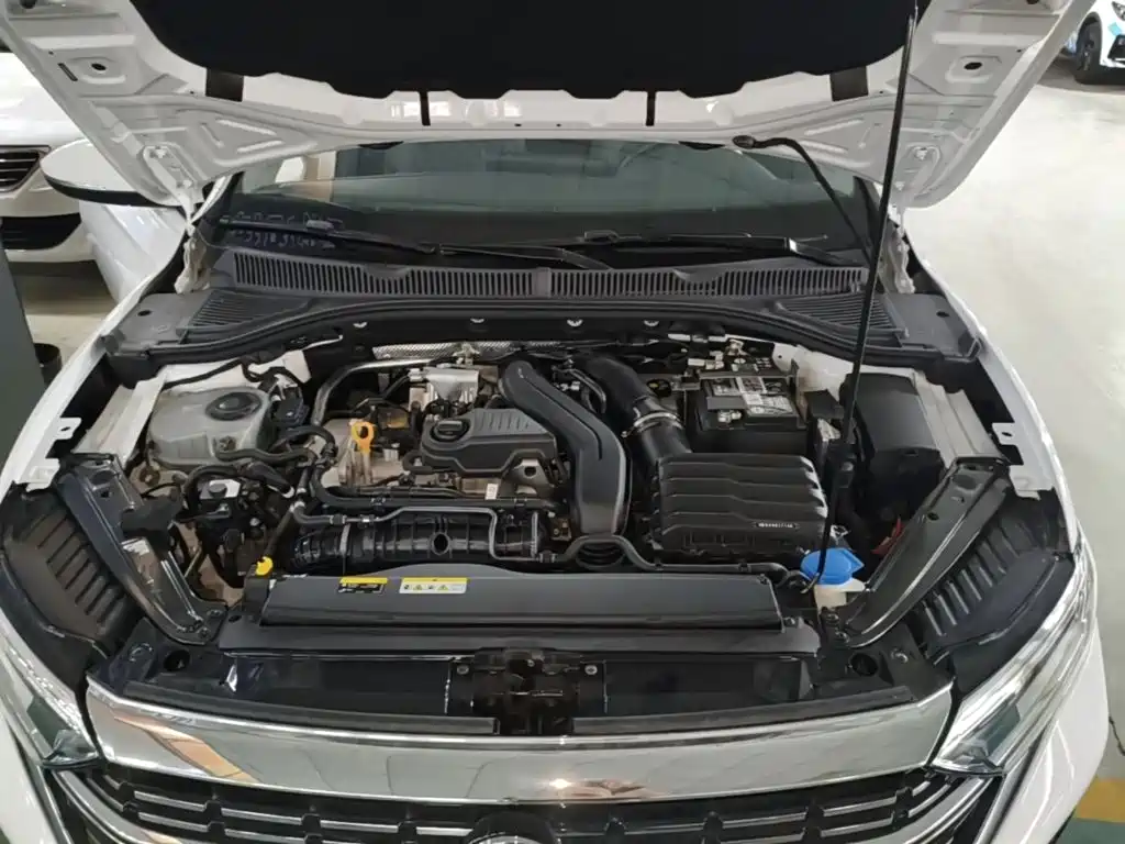 Volkswagen Sagitar — миниатюра 20