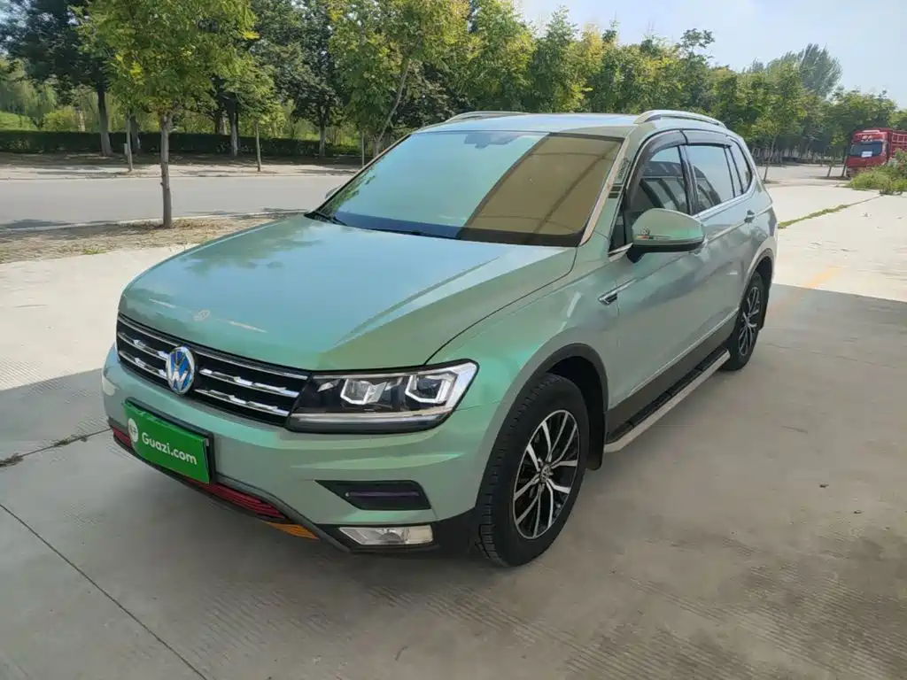 Volkswagen Tiguan L — миниатюра 2