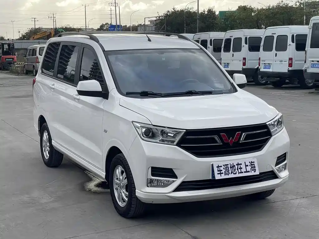 Wuling Hongguang — миниатюра 3