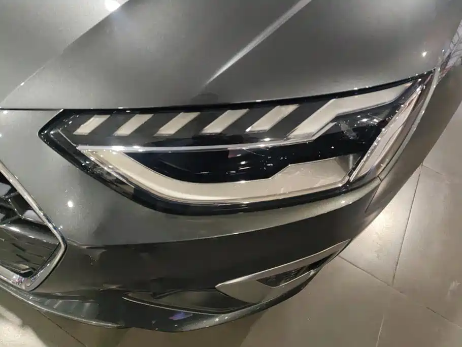 Audi A4L — миниатюра 5
