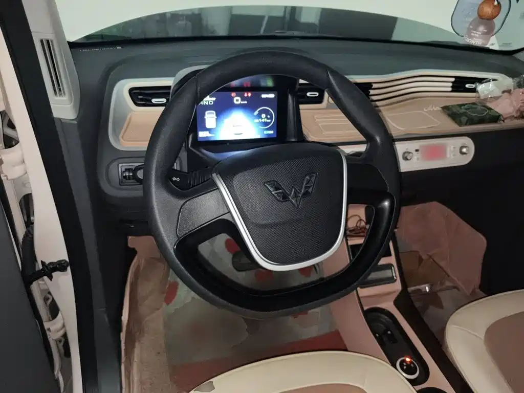 Wuling MINIEV — миниатюра 6
