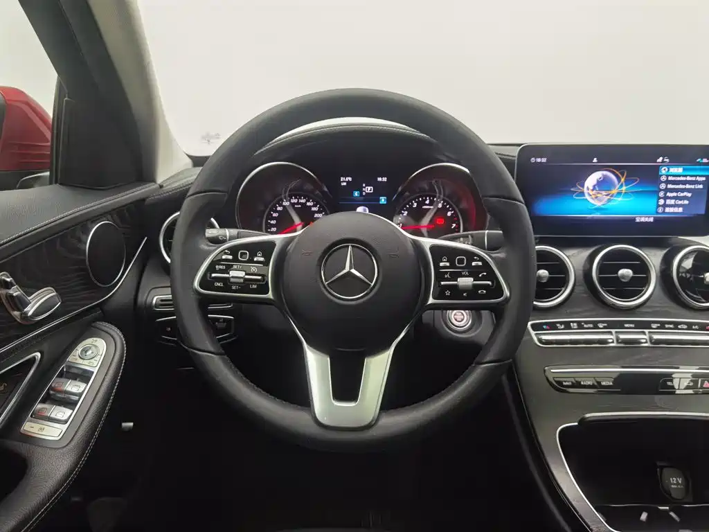 Mercedes-Benz C-Class — миниатюра 11