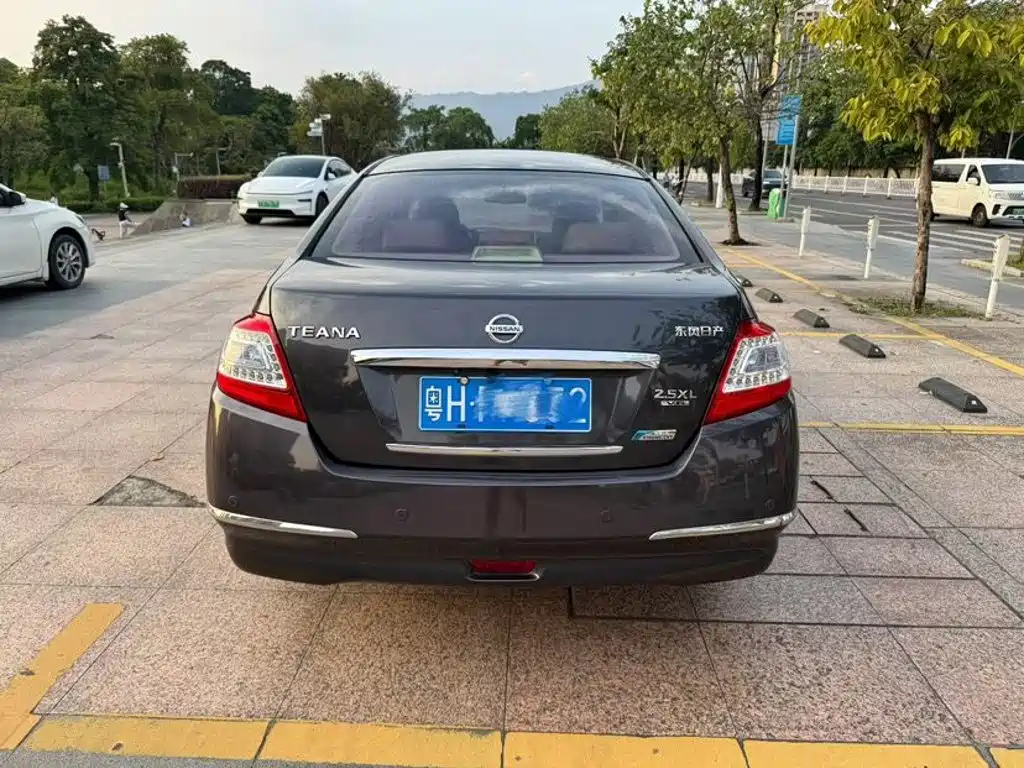Nissan Teana — миниатюра 5