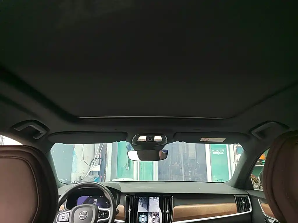 Volvo S90 — миниатюра 18