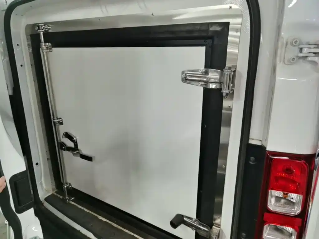Wuling Yangguang — миниатюра 24