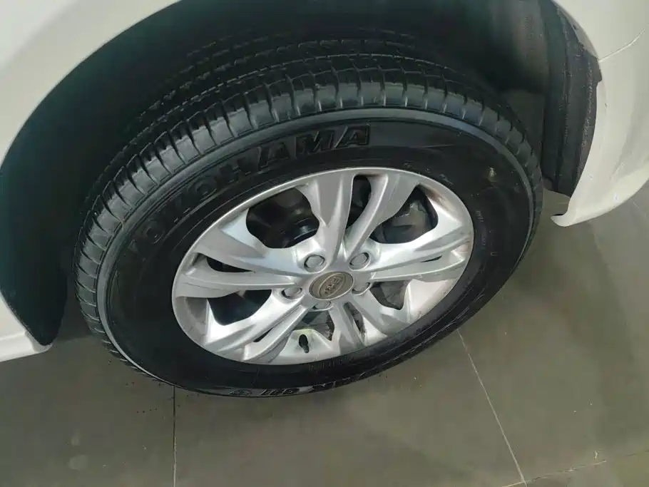 BYD e6 — миниатюра 6