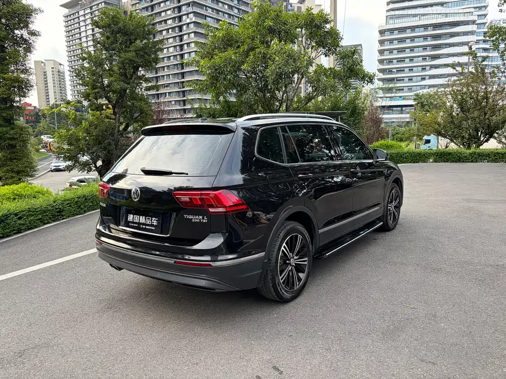 Volkswagen Tiguan L — миниатюра 13