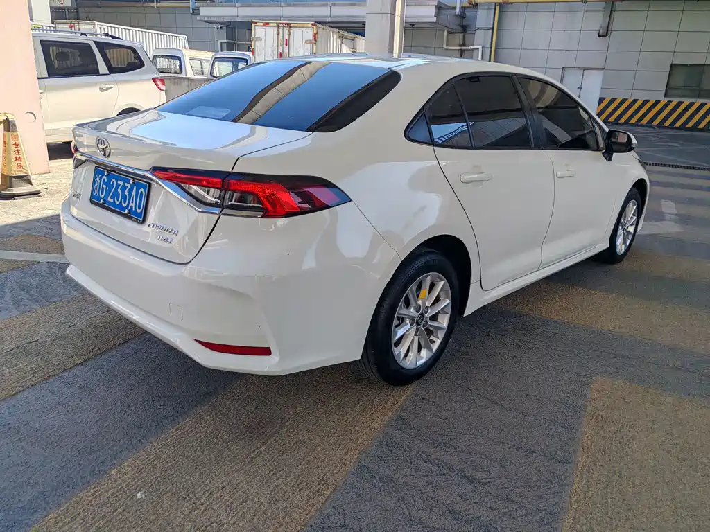Toyota Corolla — миниатюра 4
