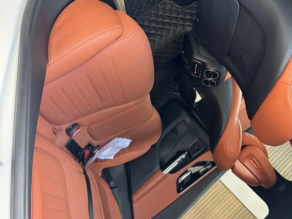 Mercedes-Benz GLC — миниатюра 7