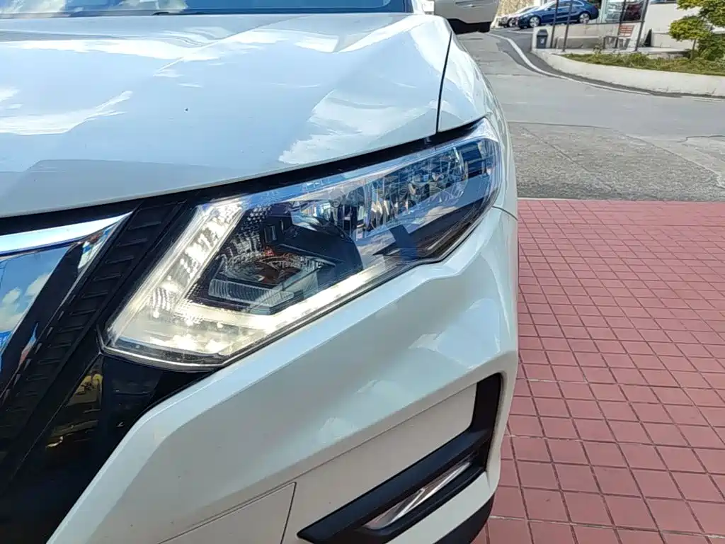 Nissan X-Trail — миниатюра 24