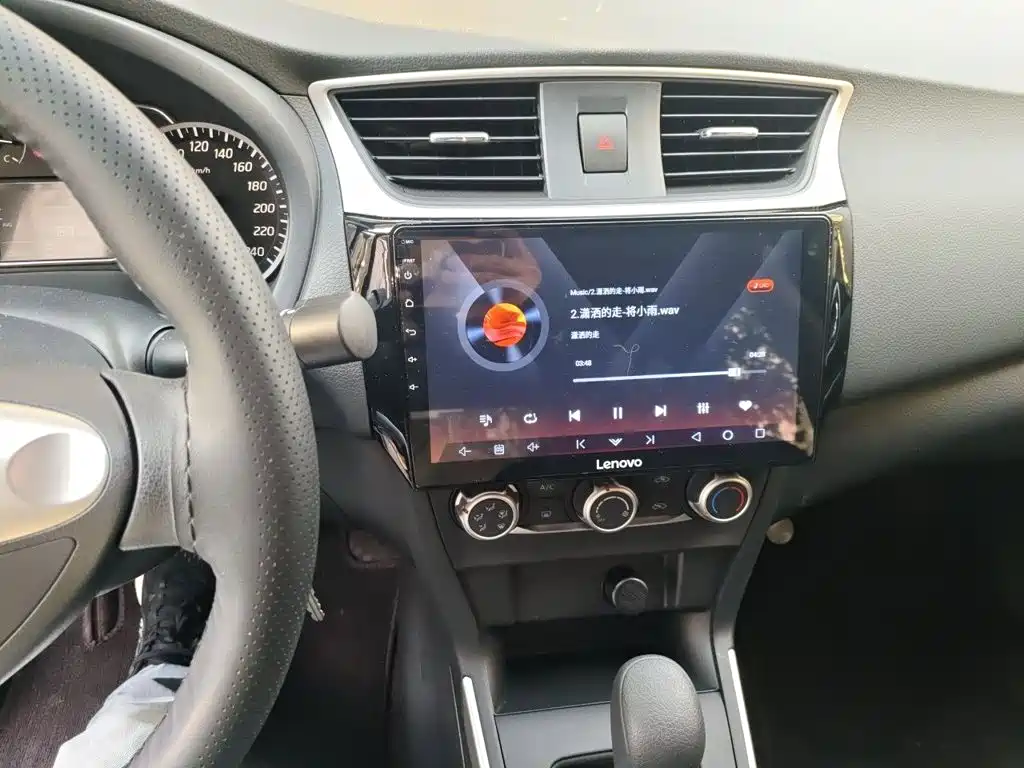 Nissan Sylphy — миниатюра 6