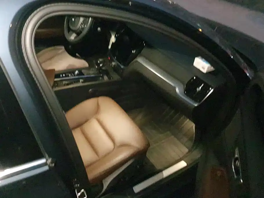 Volvo S60 — миниатюра 8