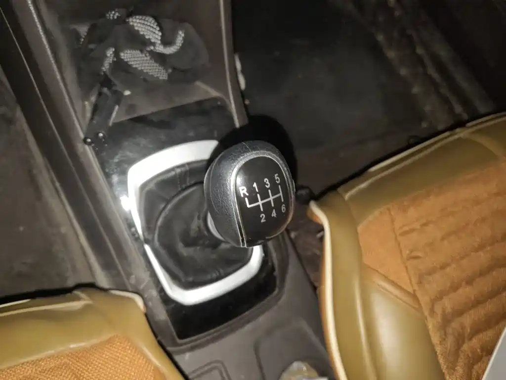 Baojun 310W — миниатюра 10