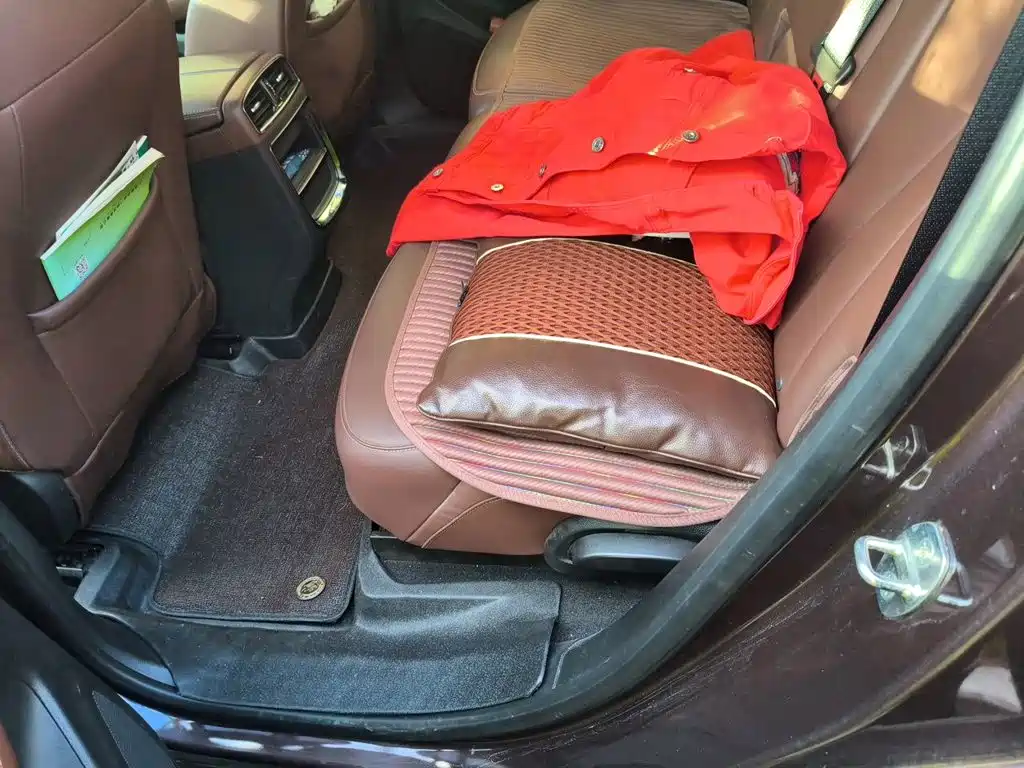 Buick Envision Plus — миниатюра 13