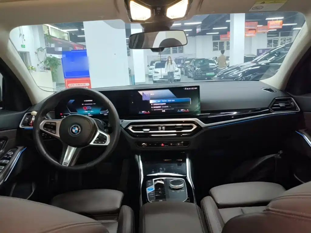 BMW i3 — миниатюра 10