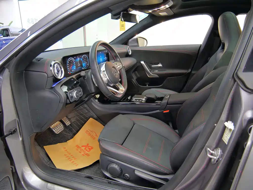 Mercedes-Benz CLA (Import) — миниатюра 14