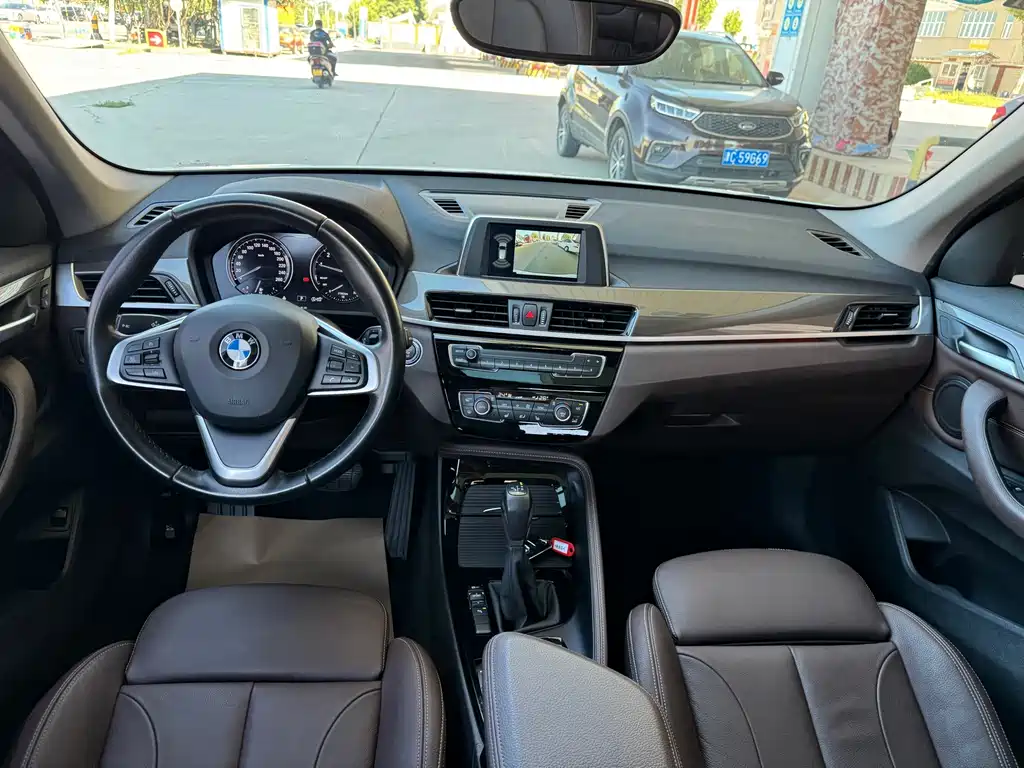 BMW X1 — миниатюра 9