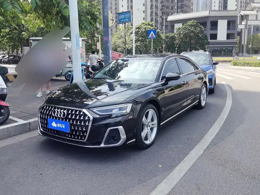 Audi A8