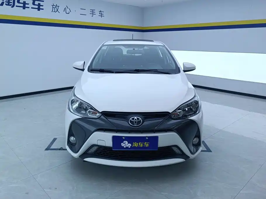 Toyota Yaris L — миниатюра 2