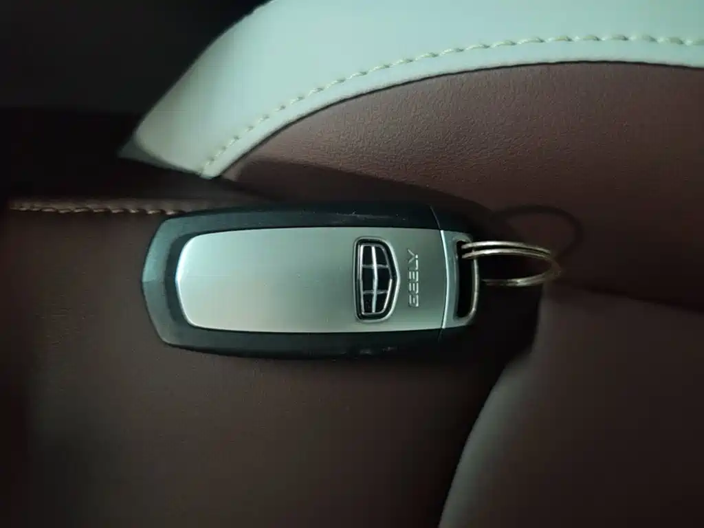 Geely Boyue — миниатюра 9