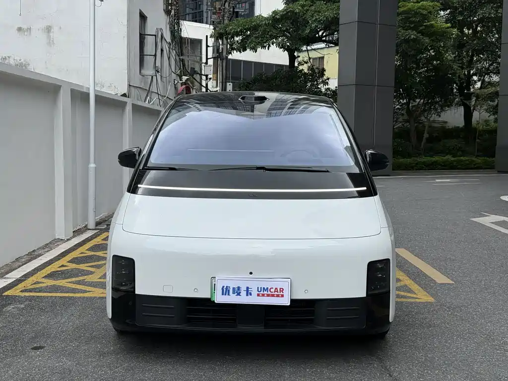 Li Auto Li MEGA — миниатюра 2