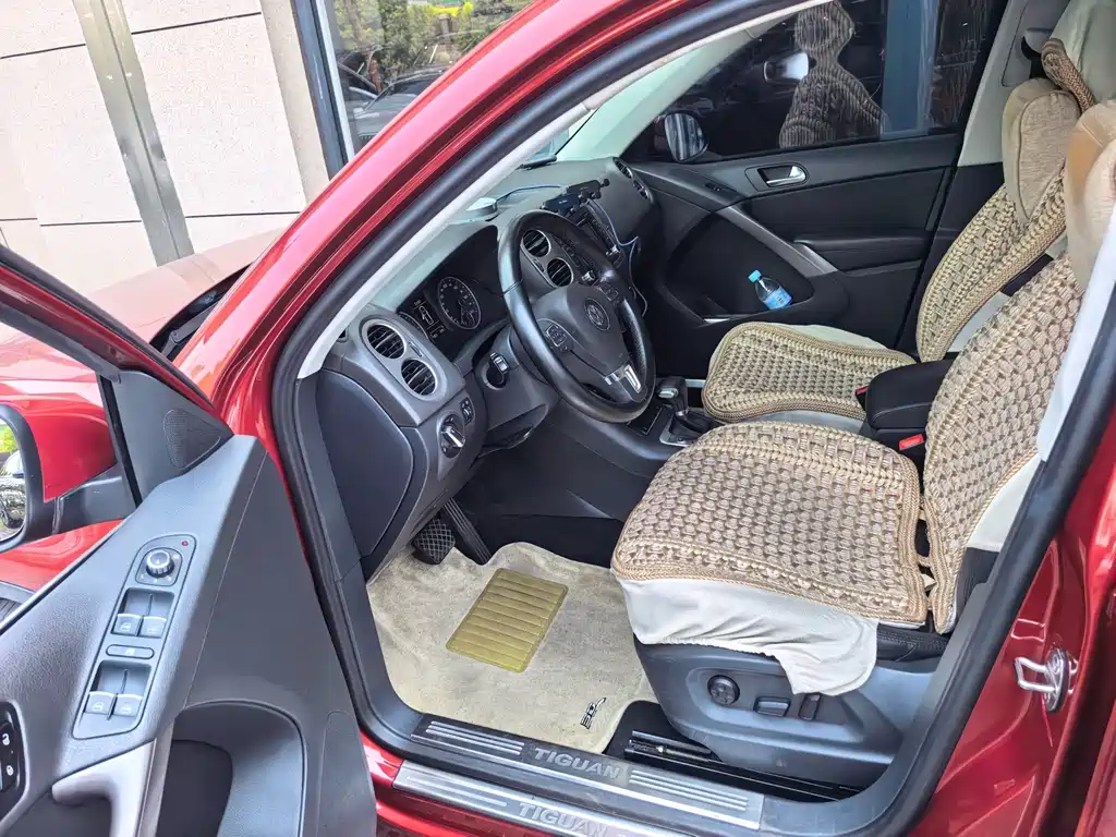 Volkswagen Tiguan — миниатюра 8