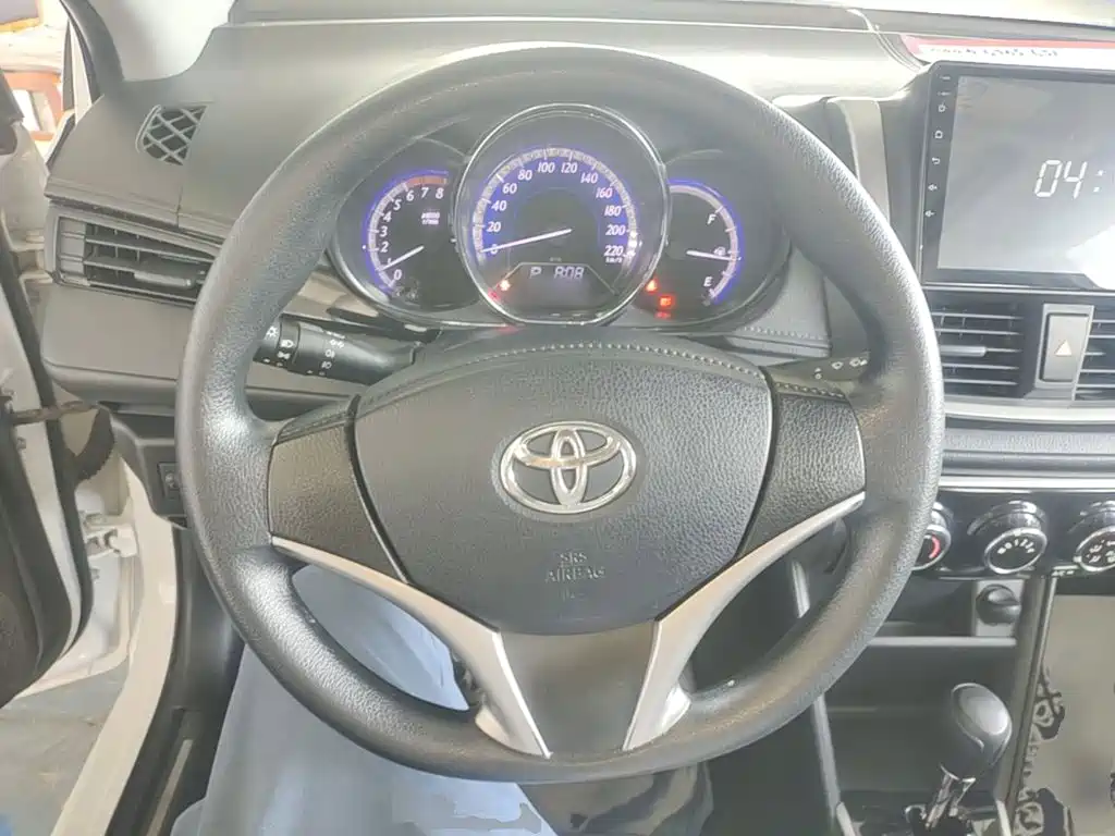 Toyota Yaris L — миниатюра 11